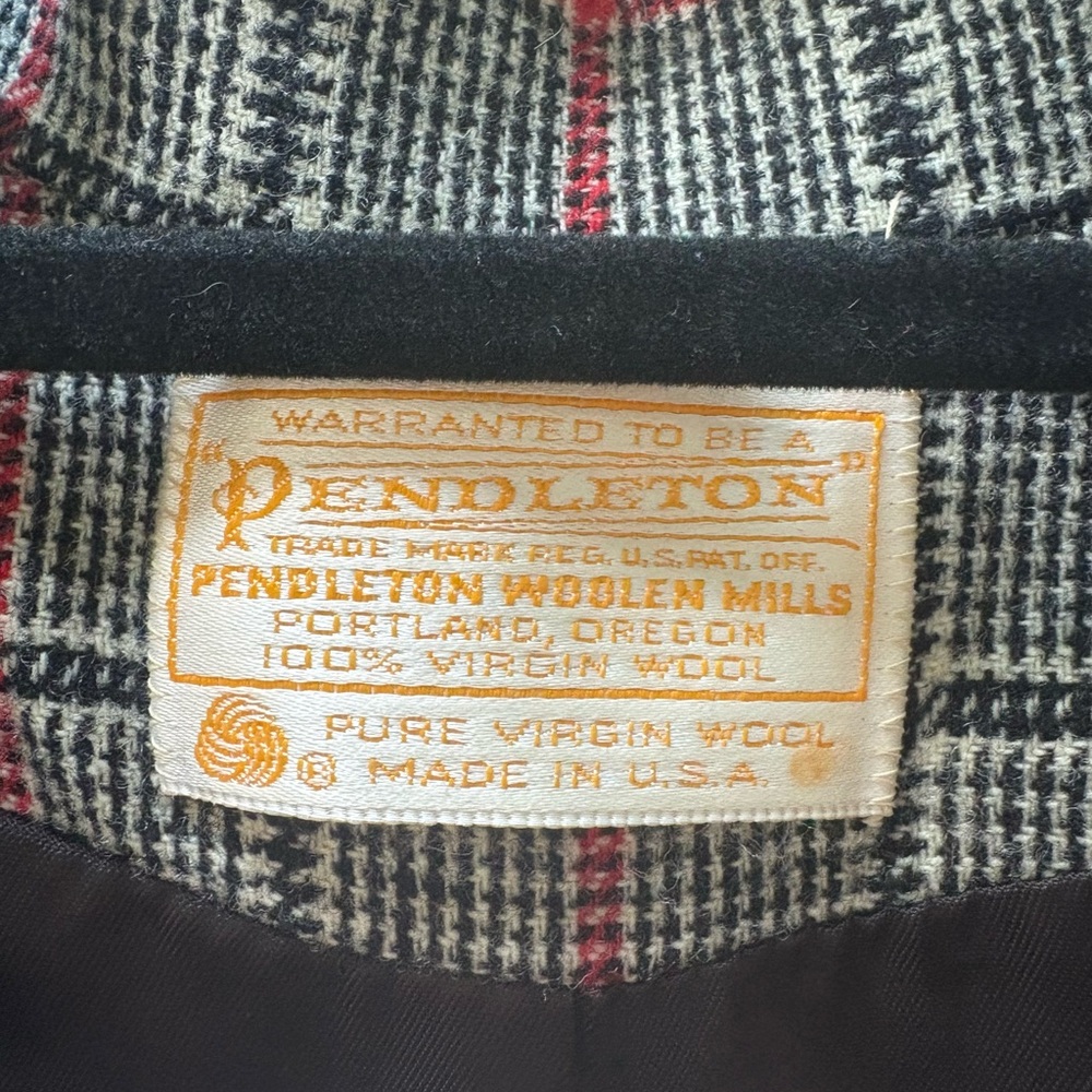 Pendleton Blazer - image 5